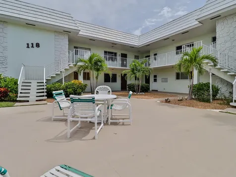 118 Yacht Club Drive North Palm Beach FL 33408