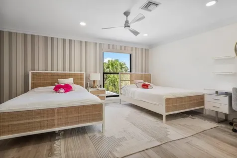 1536 Sw 5th Avenue Boca Raton FL 33432