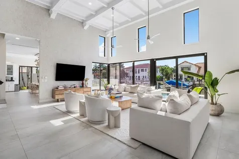 1536 Sw 5th Avenue Boca Raton FL 33432