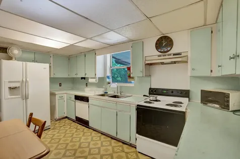 2886 Floral Road Lake Worth FL 33462