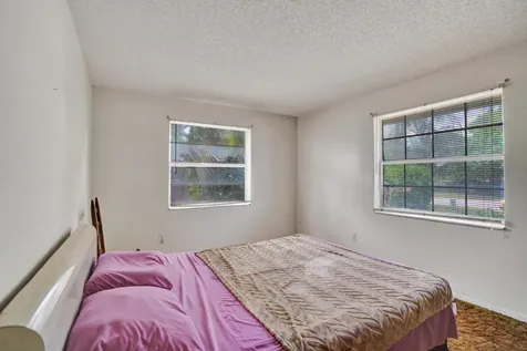 2886 Floral Road Lake Worth FL 33462