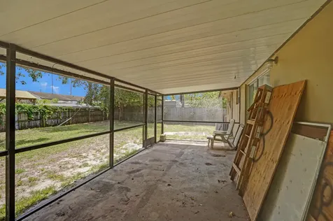 2886 Floral Road Lake Worth FL 33462