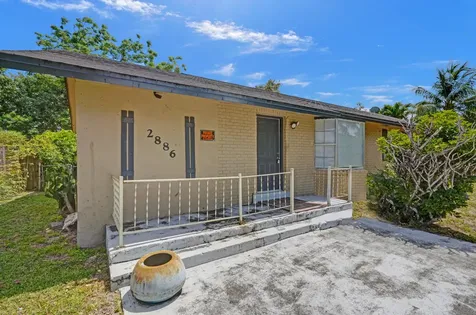 2886 Floral Road Lake Worth FL 33462