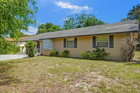 2886 Floral Road Lake Worth FL 33462