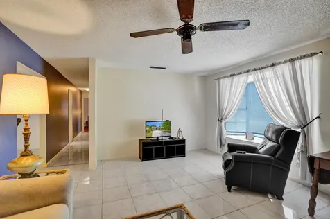 2886 Floral Road Lake Worth FL 33462