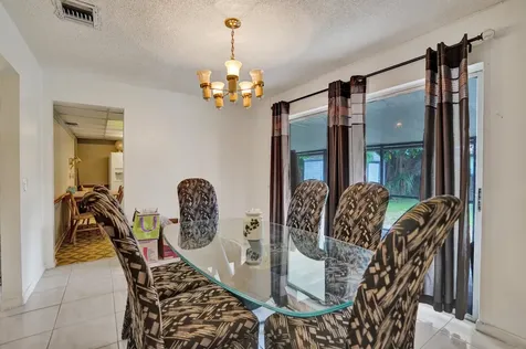 2886 Floral Road Lake Worth FL 33462