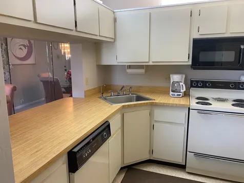 806 Sky Pine Way Greenacres FL 33415