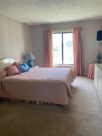 806 Sky Pine Way Greenacres FL 33415