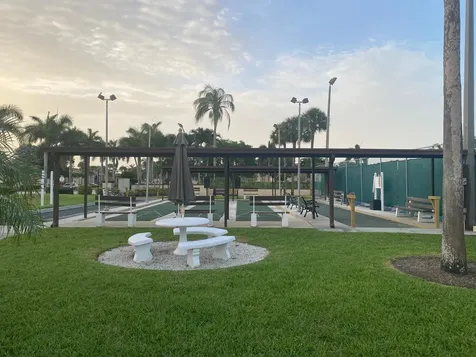 806 Sky Pine Way Greenacres FL 33415