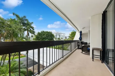 2000 Presidential Way West Palm Beach FL 33401