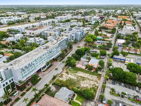 235 SE 5th Avenue Delray Beach FL 33483