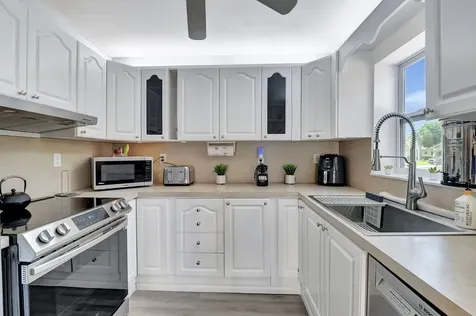 10204 Camelback Lane Boca Raton FL 33498