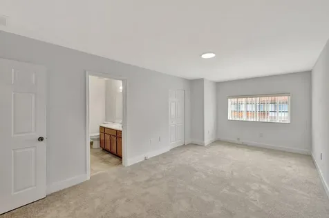 3055 Riverside Drive Coral Springs FL 33065