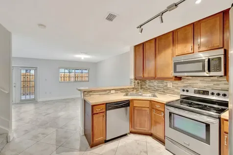 3055 Riverside Drive Coral Springs FL 33065