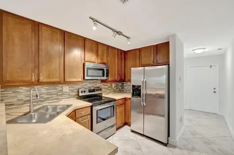 3055 Riverside Drive Coral Springs FL 33065