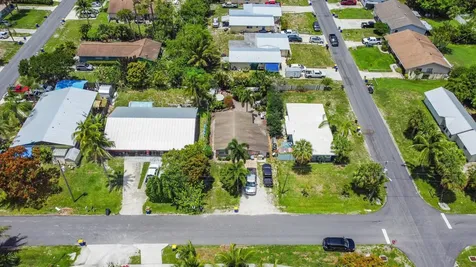 3044 Se Camino Avenue Stuart FL 34997