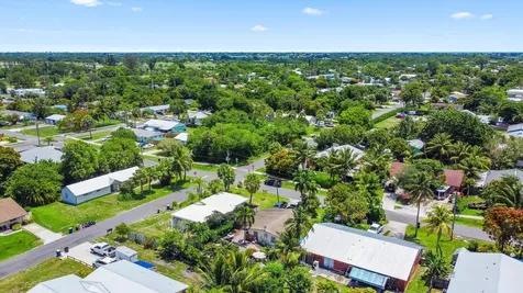 3044 Se Camino Avenue Stuart FL 34997