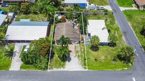 3044 Se Camino Avenue Stuart FL 34997