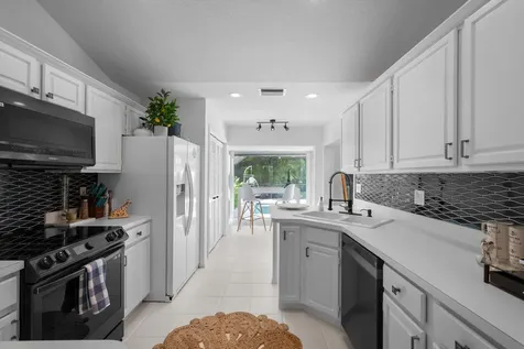 2252 Las Casitas Drive Wellington FL 33414