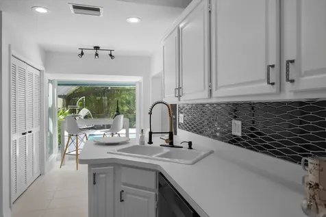 2252 Las Casitas Drive Wellington FL 33414