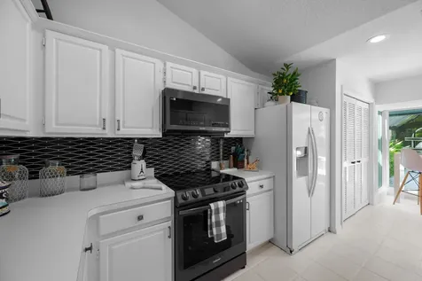2252 Las Casitas Drive Wellington FL 33414