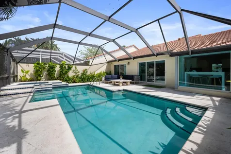 2252 Las Casitas Drive Wellington FL 33414