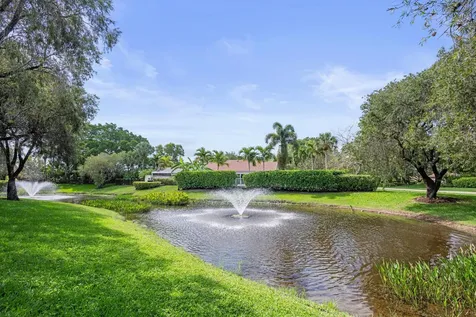 2252 Las Casitas Drive Wellington FL 33414
