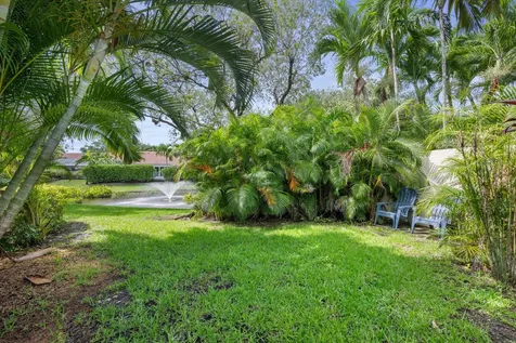 2252 Las Casitas Drive Wellington FL 33414