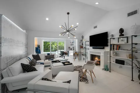 2252 Las Casitas Drive Wellington FL 33414