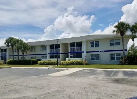 1530 Se Royal Green Circle Port Saint Lucie FL 34952