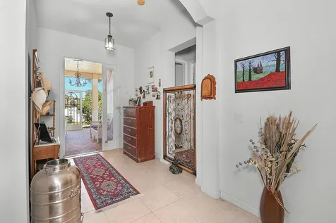 107 Nw Summerville Court Port Saint Lucie FL 34986