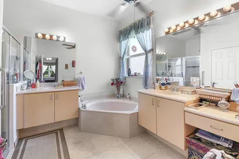 107 Nw Summerville Court Port Saint Lucie FL 34986