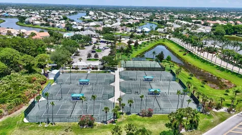 107 Nw Summerville Court Port Saint Lucie FL 34986