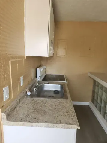 134 W 24th Street Riviera Beach FL 33404
