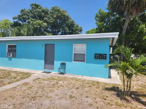 134 W 24th Street Riviera Beach FL 33404