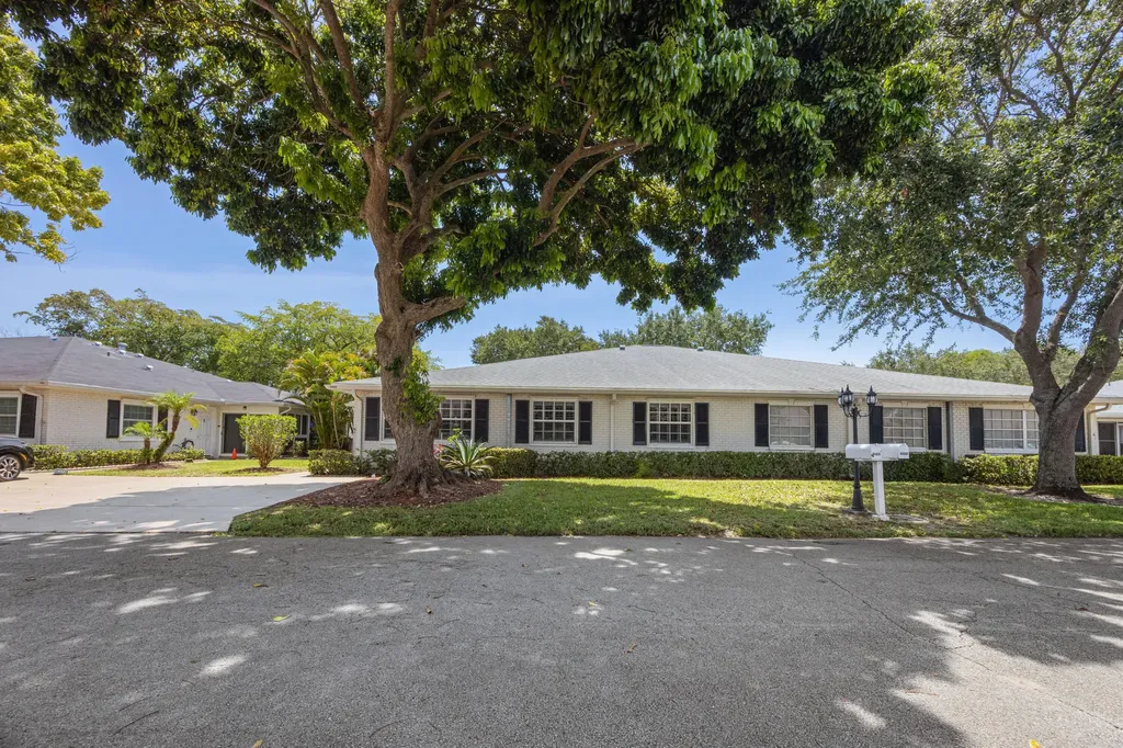 10116 46th Avenue Boynton Beach FL 33436
