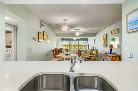 28 Plantation Drive Vero Beach FL 32966