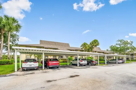 28 Plantation Drive Vero Beach FL 32966