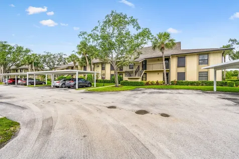 28 Plantation Drive Vero Beach FL 32966
