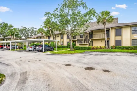 28 Plantation Drive Vero Beach FL 32966