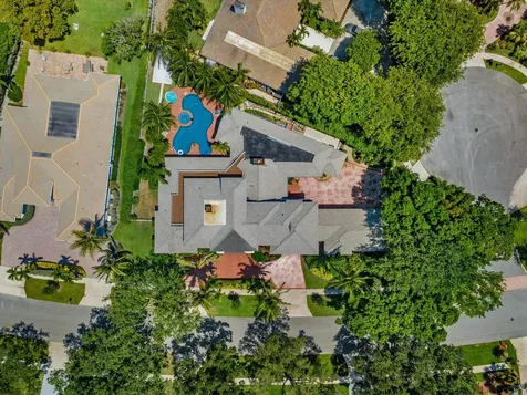 2 Firestone Circle West Palm Beach FL 33401