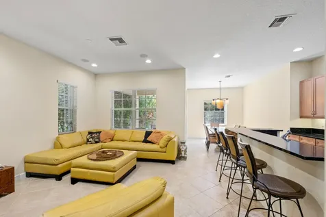 1043 Vintner Boulevard Palm Beach Gardens FL 33410
