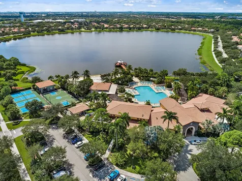 1043 Vintner Boulevard Palm Beach Gardens FL 33410