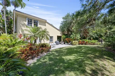 1043 Vintner Boulevard Palm Beach Gardens FL 33410
