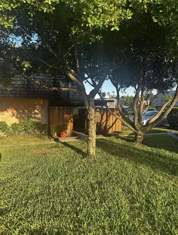 341 Lake Arbor Drive Palm Springs FL 33461
