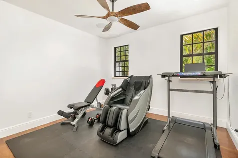 3017 Vincent Road West Palm Beach FL 33405