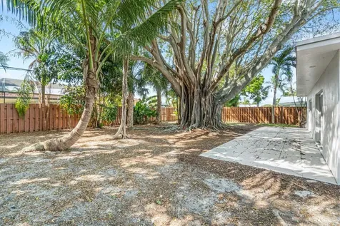 1188 W Camino Real Boca Raton FL 33486