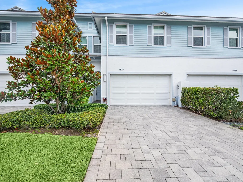 4829 Pointe Midtown Road Palm Beach Gardens FL 33418