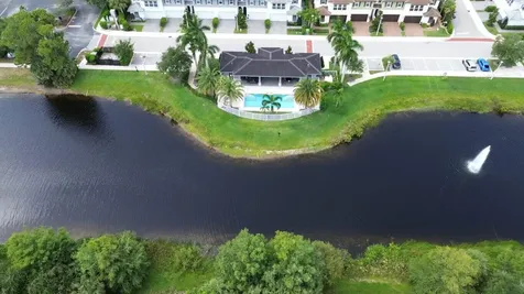 4829 Pointe Midtown Road Palm Beach Gardens FL 33418