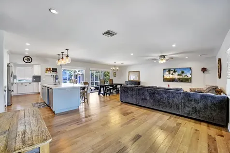 1260 Sw 17th Street Boca Raton FL 33486